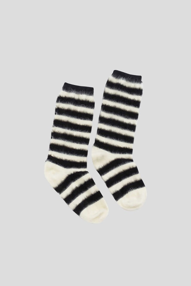 Fluffy stripe socks - BLACK&amp;IVORY