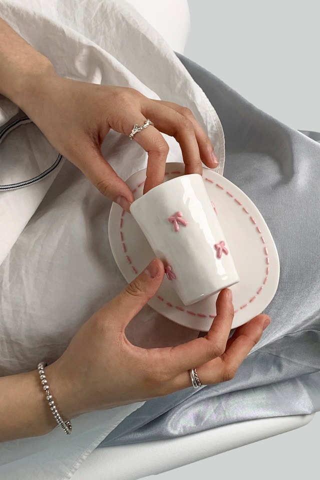 Ribbon tea cup set