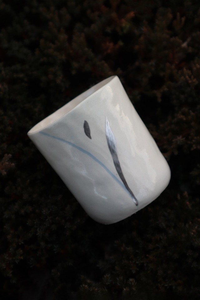 Silver grass teacup